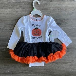Baby’s first Halloween tutu outfit/onsie